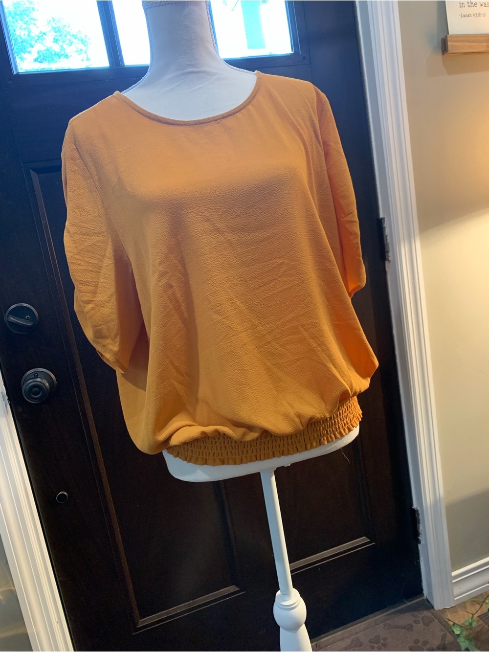 MICHAEL Michael Kors Mustard Short Sleeve Elastic-Hem Blouse